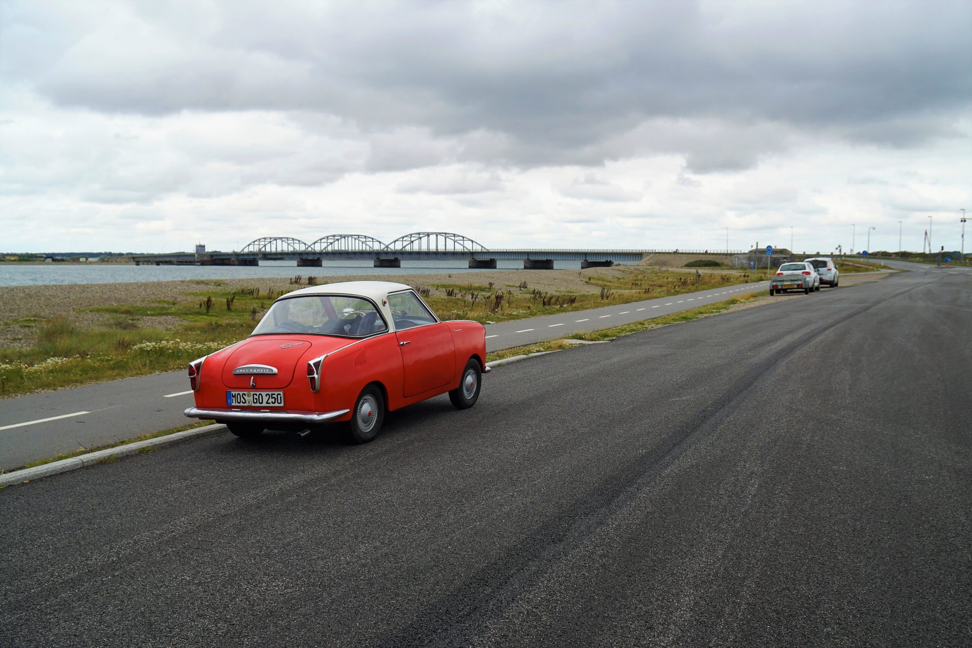 Goggo-Touren: Einfach Reisen im Oldtimer: Mit dem Goggo Coupé auf Tour: GO250